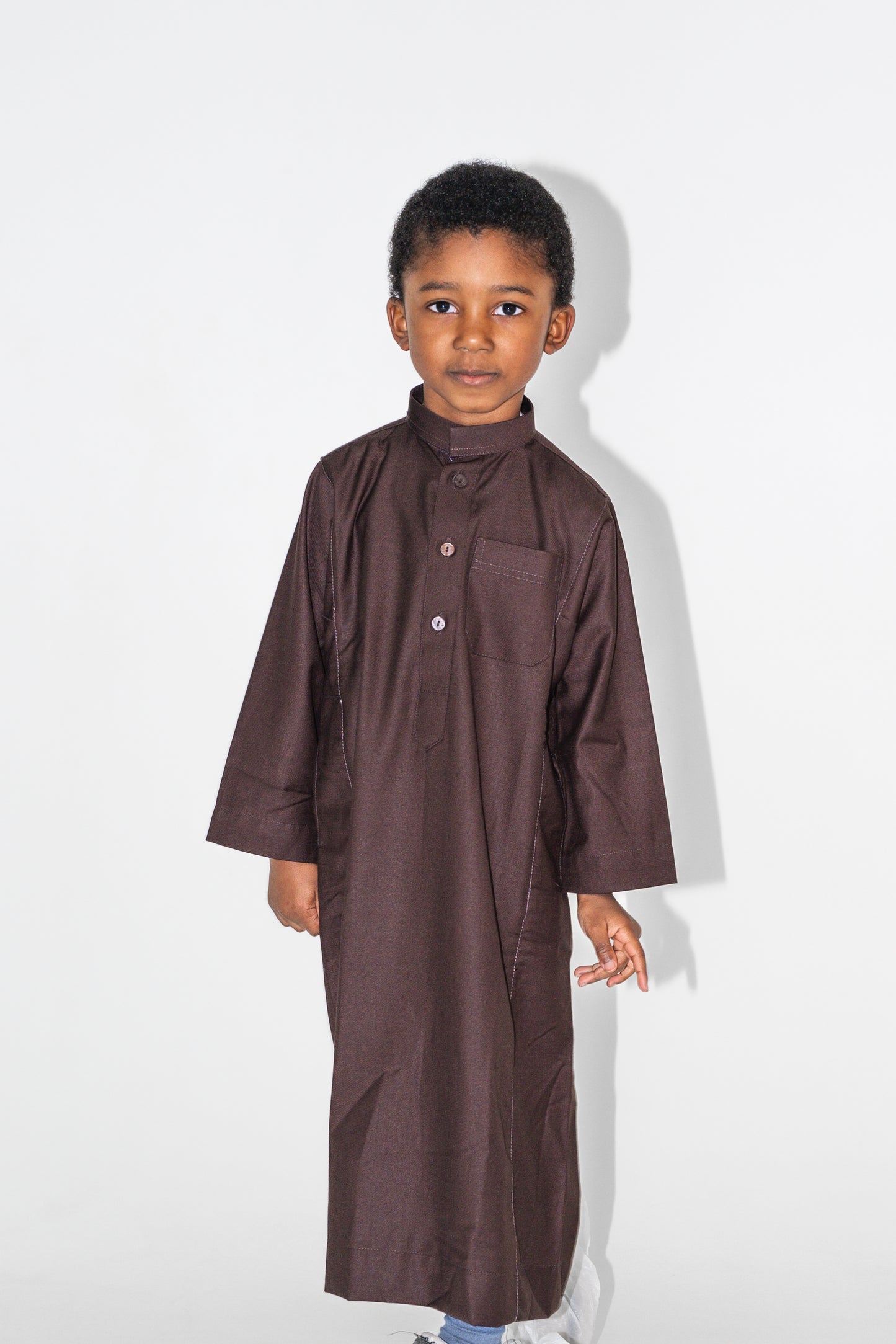 Qamis enfant garçon marron brun foncé Jamal Noor – vue face