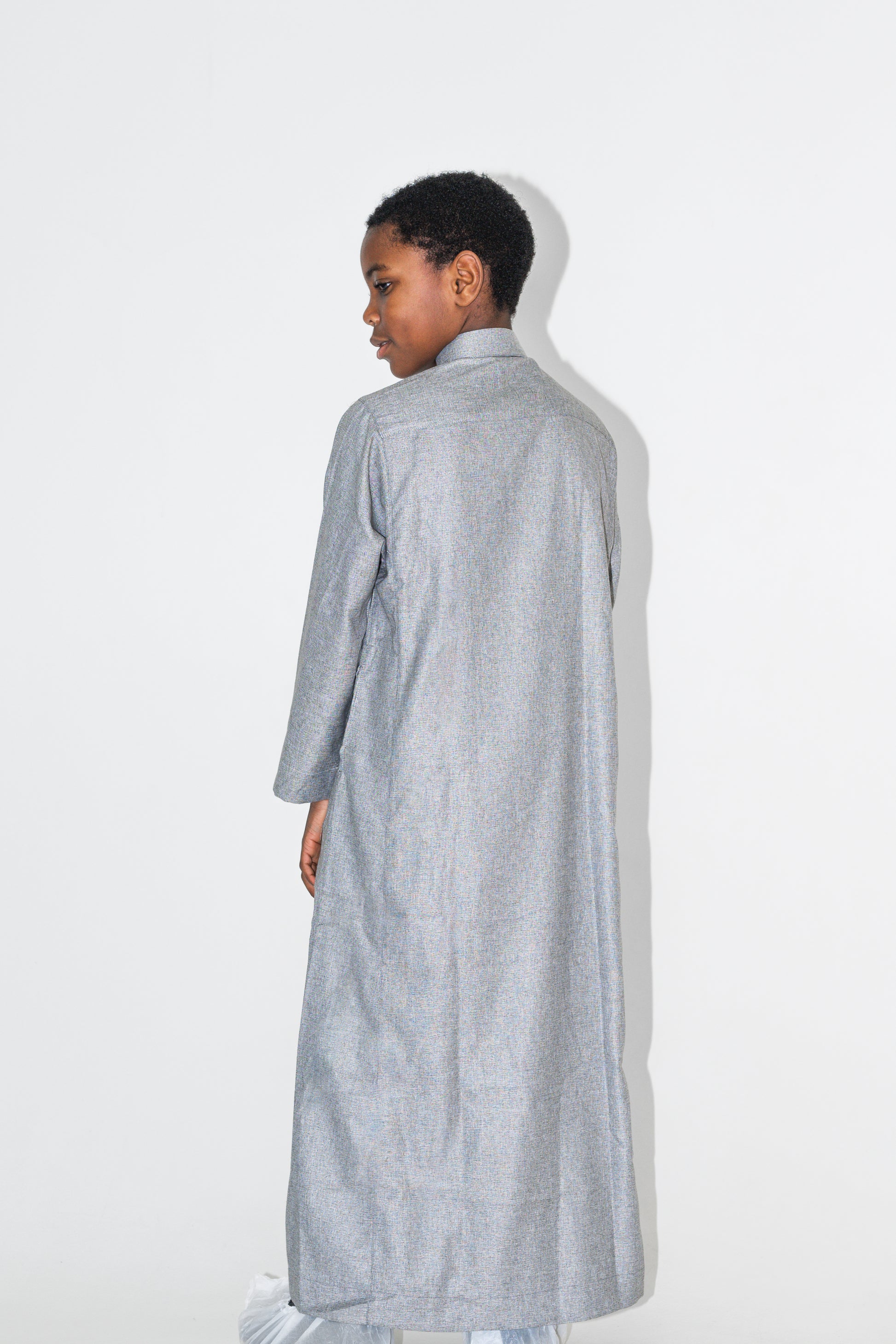 Qamis garçon gris col officier – détail